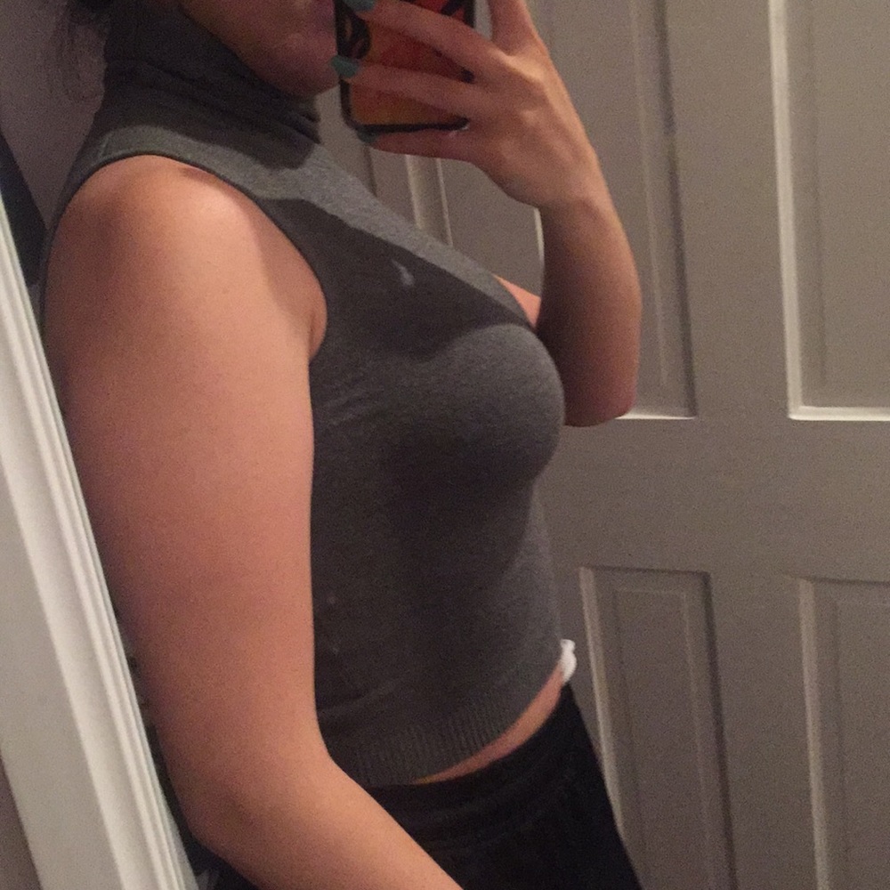 turtle neck gray shirt - Picture 2 of 4